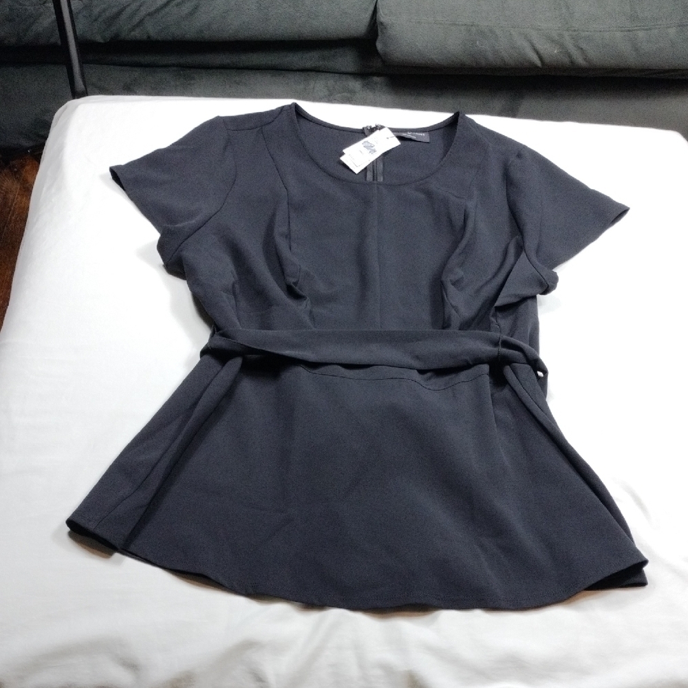 NWT Lane Bryant Short Sleeve Top With Tie Back Size 18P